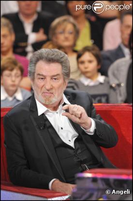 Eddy Mitchell dans l'émission de Michel Drucker Vivement Dimanche, en octobre 2010.