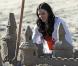 Courteney Cox : A 46 ans, elle retombe en enfance sur la plage...