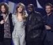 Jennifer Lopez dans American Idol avec Randy Jackson, Ryan Seacrest et Steven Tyler