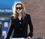 Ellen Pompeo va déjeuner dans un restaurant japonais avec une amie, le 24 février 2011.