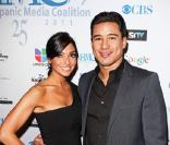 Mario Lopez et sa compagne Courtney Mazza lors des 14ème Annual Impact Awards le 25 février 2011 à Beverly Hills