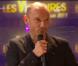 Gaëtan Roussel reçoit la Victoire de l'Artiste interprète masculin de l'année, lors de la seconde moitié des Victoires de la Musique 2011, mardi 1er mars sur France 2.