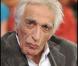 Gérard Darmon est venu faire une surprise à Enrico Macias, invité d'honneur de Vivement dimanche, mercredi 2 mars. La diffusion est prévue sur France 2, dimanche 6 mars.