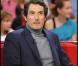 Vincent Elbaz est venu faire une surprise à Enrico Macias, invité d'honneur de Vivement dimanche, mercredi 2 mars. La diffusion est prévue sur France 2, dimanche 6 mars.