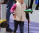Jessica Alba enceinte avec son mari et leur fille Honor à New York