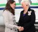Kate Middleton et le prince William étaient en visite à Belfast le 8 mars 2011, où ils ont notamment démontré leurs aptitudes pour le lancer de crêpe et le planter de poteau.