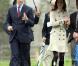 Kate Middleton et le prince William étaient en visite à Belfast le 8 mars 2011, où ils ont notamment démontré leurs aptitudes pour le lancer de crêpe et le planter de poteau.