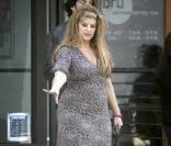 Kirstie Alley fait quelques pas de danse à Silver Lake (8 mars 2011)