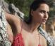 La ravissante Catrinel Menghia pour la collection 2011 des maillots de bain Amarea.