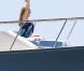 Kate Hudson enceinte, son fils Ryder et son chéri Matthew Bellamy sur un yacht à Los Cabos, le 9 mars 2011