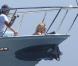 Kate Hudson enceinte, son fils Ryder et son chéri Matthew Bellamy sur un yacht à Los Cabos, le 9 mars 2011