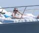 Kate Hudson enceinte, son fils Ryder et son chéri Matthew Bellamy sur un yacht à Los Cabos, le 9 mars 2011