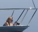 Kate Hudson enceinte, son fils Ryder et son chéri Matthew Bellamy sur un yacht à Los Cabos, le 9 mars 2011
