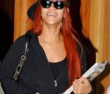 Rihanna arrive en Australie, à Adelaide, pour se produire dans le cadre de sa tournée, le jeudi 10 mars 2011.