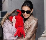 Katie Holmes et Suri en mars 2011.