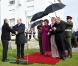 Visite officielle en Irlande d'Albert de Monaco et Charlene Wittstock. Le couple est reçu à Dublin par la présidente Mary McAleese, le 4 avril 2011.