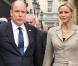 Le prince Albert de Monaco et sa fiancée Charlene Wittstock en visite officielle en Irlande, le 4 avril 2011.