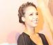 Jessica Alba radieuse et enceinte lors de l'exposition Diane von Furstenberg en Chine le 2 avril 2011