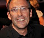 Julien Courbet arrive sur TF1 avec Le Resto, à partir du 29 avril.