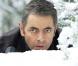 Johnny English est de retour avec les belles Gillian Anderson et Rosamund Pike !