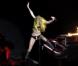 Lady Gaga : Une chute et elle se retrouve les quatre fers en l'air !