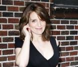 Tina Fey, enceinte de cinq mois, à la sortie du Late Show de David Letterman à New York, le 11 avril 2011.