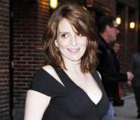 Tina Fey, enceinte de cinq mois, à la sortie du Late Show de David Letterman à New York, le 11 avril 2011.