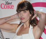 Lou Doillon lors de la soirée pour la sortie du nouveau coca cola light by Karl Lagerfeld au Georges en avril 2011