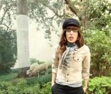Paris Première se met à l'heure anglaise en raison du mariage de Kate Middleton et du Prince William. Lou Doillon est à la présentation.