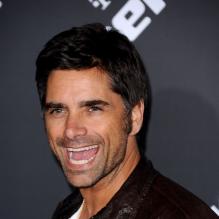 John Stamos lors de la soirée T-Mobile Sidekick 4-G à Los Angeles le 20 avril 2011