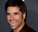 Les beaux John Stamos et Jesse Metcalfe s'éclatent avec de vraies bombes !