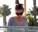 Sarah Jessica Parker passe quelques jours dans le sud de la Californie, avec une amie. Elle n'est tout de même pas loin de son téléphone, pour rester en contact avec sa petite famille. 17 avril 2011