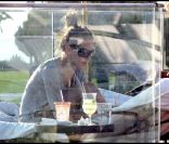 Sarah Jessica Parker passe quelques jours dans le sud de la Californie, avec une amie. 17 avril 2011