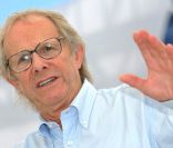 Ken Loach a été hospitalisé en Ecosse le 25 avril 2011 après une mauvaise chute sur le tournage de son nouveau film.