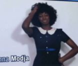 Inna Modja apporte son soutien au nouvel album de Sinclair dans une vidéo publiée par LeParisien.fr, le 2 mai 2011.
