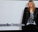 Amandine Bourgeois apporte son soutien au nouvel album de Sinclair dans une vidéo publiée par LeParisien.fr, le 2 mai 2011.