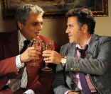 Enrico Macias et José Garcia dans les premières images de  La Vérité si je mens 3 ! , en salles le 1er février 2012.