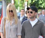 Claudia Schiffer et son mari Matthew Vaughn sur le chemin de l\'école le 3 mai 2011