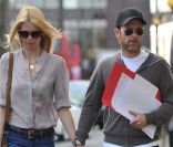 Claudia Schiffer et son mari Matthew Vaughn sur le chemin de l\'école le 3 mai 2011