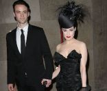 Dita Von Teese adore la France... Depuis quelques mois, elle vit une belle histoire avec  Louis-Marie de Castelbaja. Cocorico ! Los Angeles, 30 mars 2011  