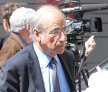 Jean-Pierre Elkabbach assiste au dernier hommage rendu à Marie-France Pisier, en l\'église Saint-Roch, à Paris, le 5 mai 2011.