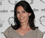 Adeline Blondieau est enceinte de cinq mois de son deuxième enfant avec son compagnon Laurent. En attendant sa petite fille, la comédienne ne se ménage pas professionnellement.