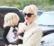 Gwen Stefani fait un peu de shopping avec son fils Zuma, à Londres (Grande-Bretagne), jeudi 5 mai 2011.