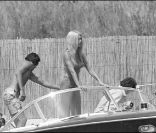 Brigitte Bardot et Gunter Sachs à Saint-Tropez en 1967. 