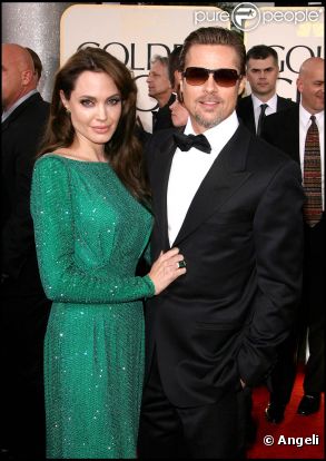 Angelina Jolie et Brad Pitt, ici lors des Golden Globes 2011, sont arrivés dans le Sud de la France le 11 mai 2011.