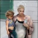 PHOTOS : Gwen Stefani maman poule!