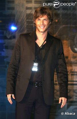 David Golis (Loft Story 2), peu après sa sortie de l'émission de M6, en 2002, à Paris.