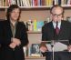 Emir Kusturica est fait Chevalier dans l'Ordre de la Légion d'Honneur par le ministre de la culture Frédéric Mitterrand au Café des Palmes dans le Palais des Festivals lors du 64e Festival de Cannes le 13 mai 2011