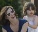Milla Jovovich et sa fille Ever s'amusent au parc à Los Angeles le 29 avril 2011.