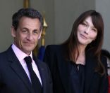 Carla Bruni-Sarkozy et son mari Nicolas Sarkozy le 13 mai 2011, à L'Élysée. 